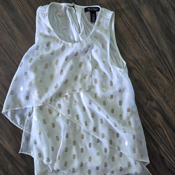 WHITE HOUSE/BLACK MARKET White Tiered Blouse w/ Gold Embellishments NWOT/XXS - Picture 7 of 11